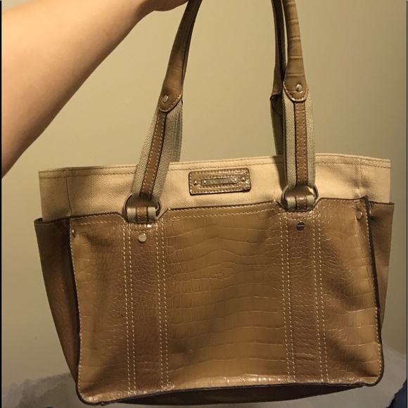 Nine west tan purse - Picture 2 of 6
